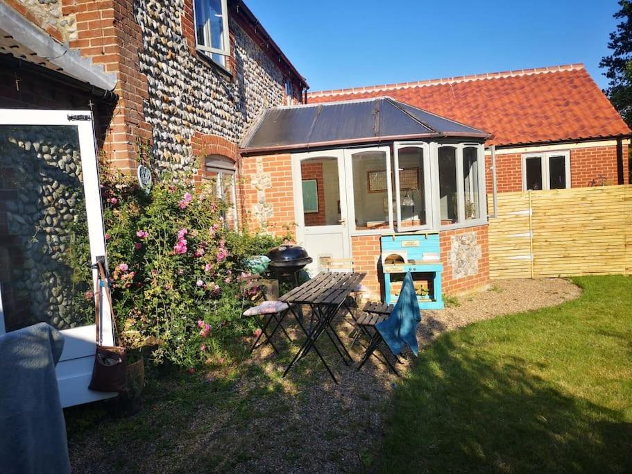 Heath Cottage Lower Southrepps North Norfolk Cromer Exteriör bild