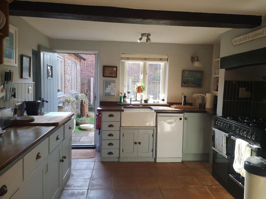 Heath Cottage Lower Southrepps North Norfolk Cromer Exteriör bild
